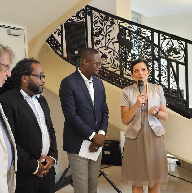 Photo de la délégation du Bénin reçu par madame le maire