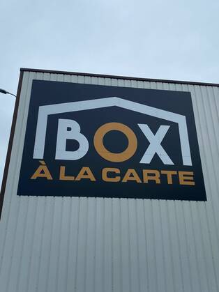 Panneau de l'entreprise box à la carte