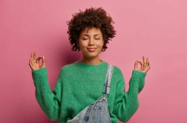 Photo d'une fille zen