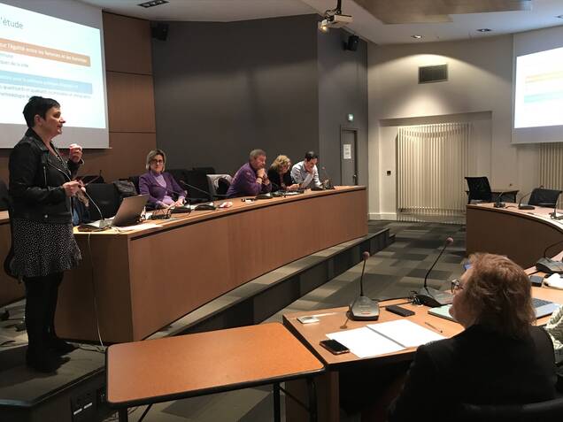 Photo de la salle du conseil