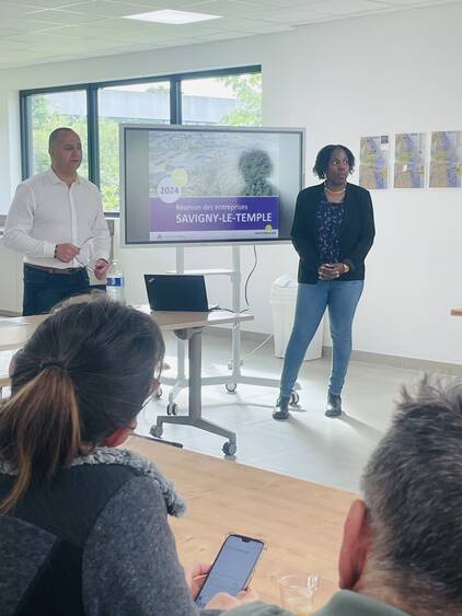 Photo de la réunion des entreprises